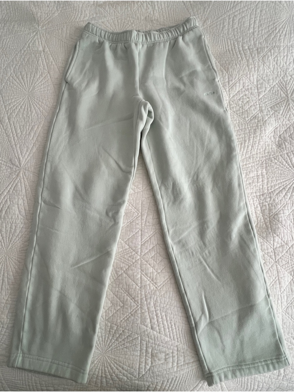 Aritzia Sweatfleece Mega Fit Sweatpants